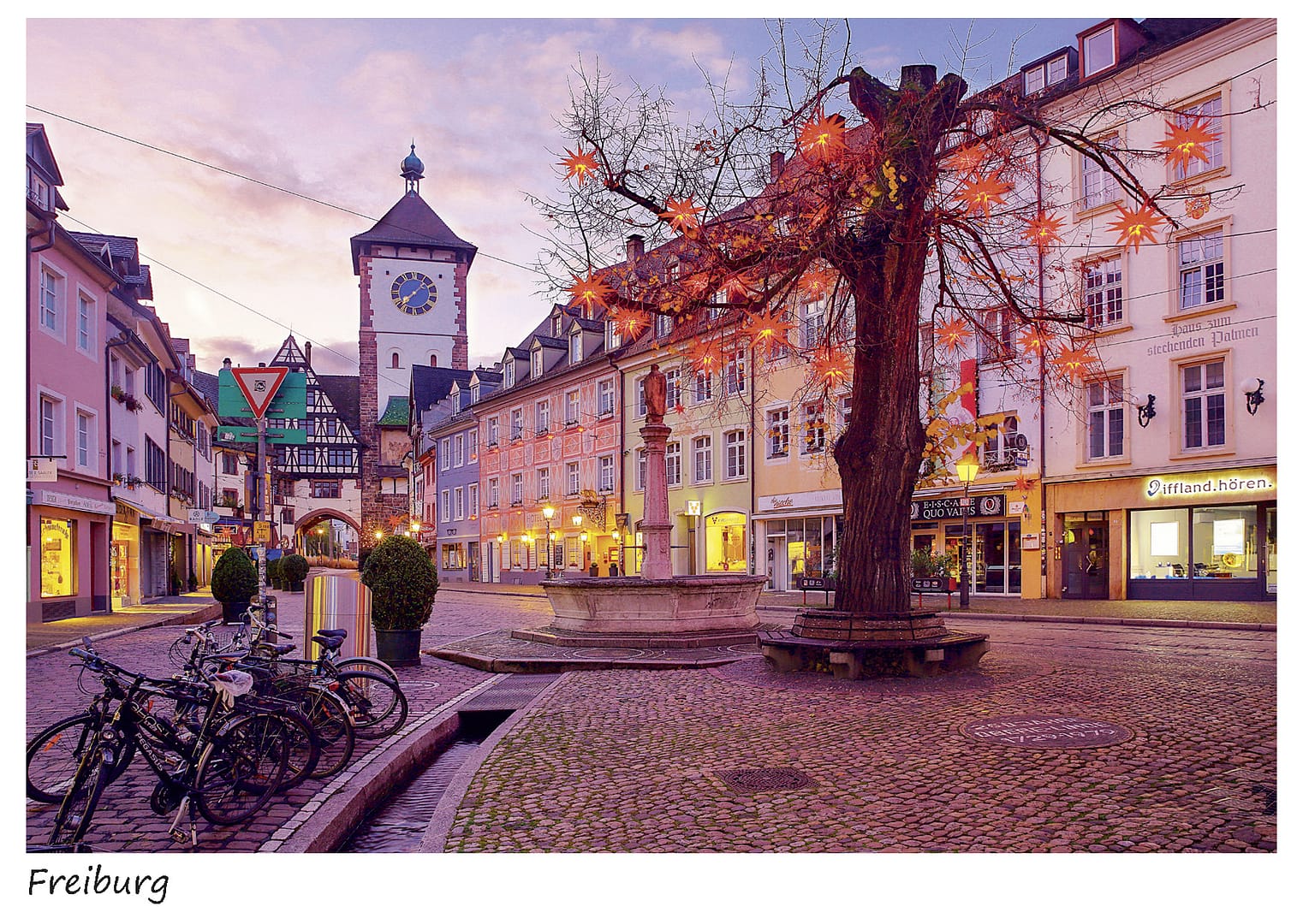 Oberlinden im Weihnachtsgewand